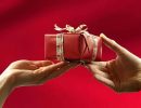 Подарки и приметы: что нельзя дарить и принимать в дар