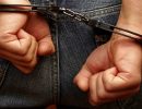 Педофил, который изнасиловал несовершеннолетнюю посреди дня за гаражами, задержан