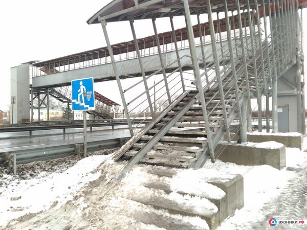 пешеходный мост через трассу М-7,Вязники,посёлок Первомайский,