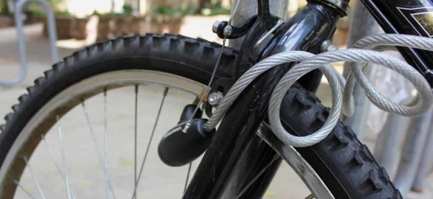 колесо от велосипеда,велосипед,противоугонка на колесе велосипеда,украл велосипед,кража велосипеда,